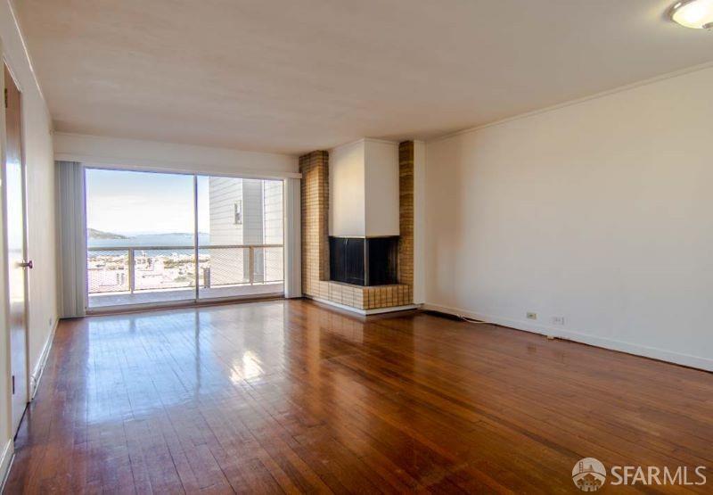 Detail Gallery Image 2 of 6 For 866 Green St #1,  San Francisco,  CA 94133 - 1 Beds | 1 Baths
