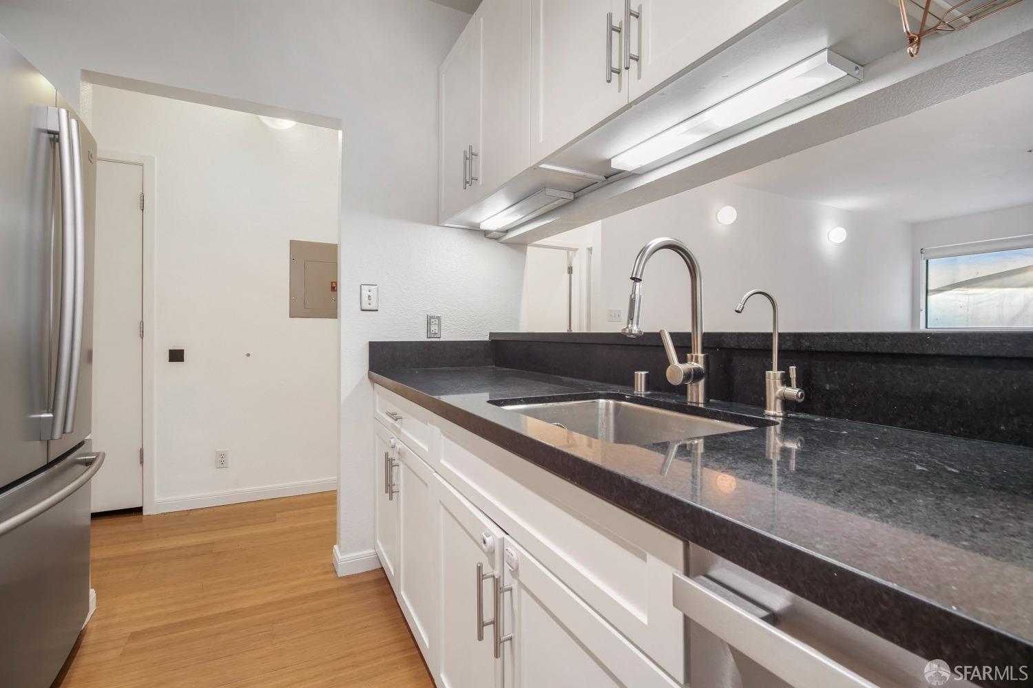 Detail Gallery Image 11 of 23 For 2261 Bush St #1,  San Francisco,  CA 94115 - 2 Beds | 1 Baths