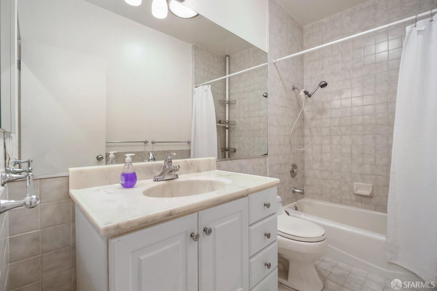 Detail Gallery Image 19 of 23 For 2261 Bush St #1,  San Francisco,  CA 94115 - 2 Beds | 1 Baths