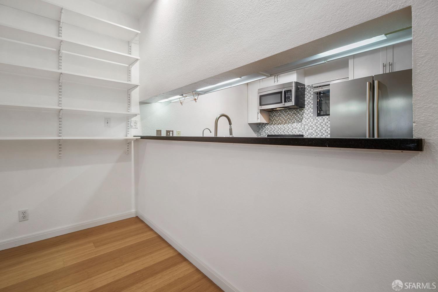 Detail Gallery Image 7 of 23 For 2261 Bush St #1,  San Francisco,  CA 94115 - 2 Beds | 1 Baths