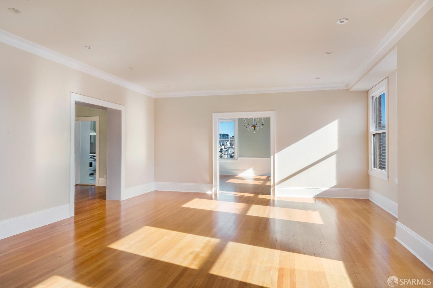 Detail Gallery Image 10 of 30 For 1800 Gough St #7,  San Francisco,  CA 94109 - 4 Beds | 4/1 Baths