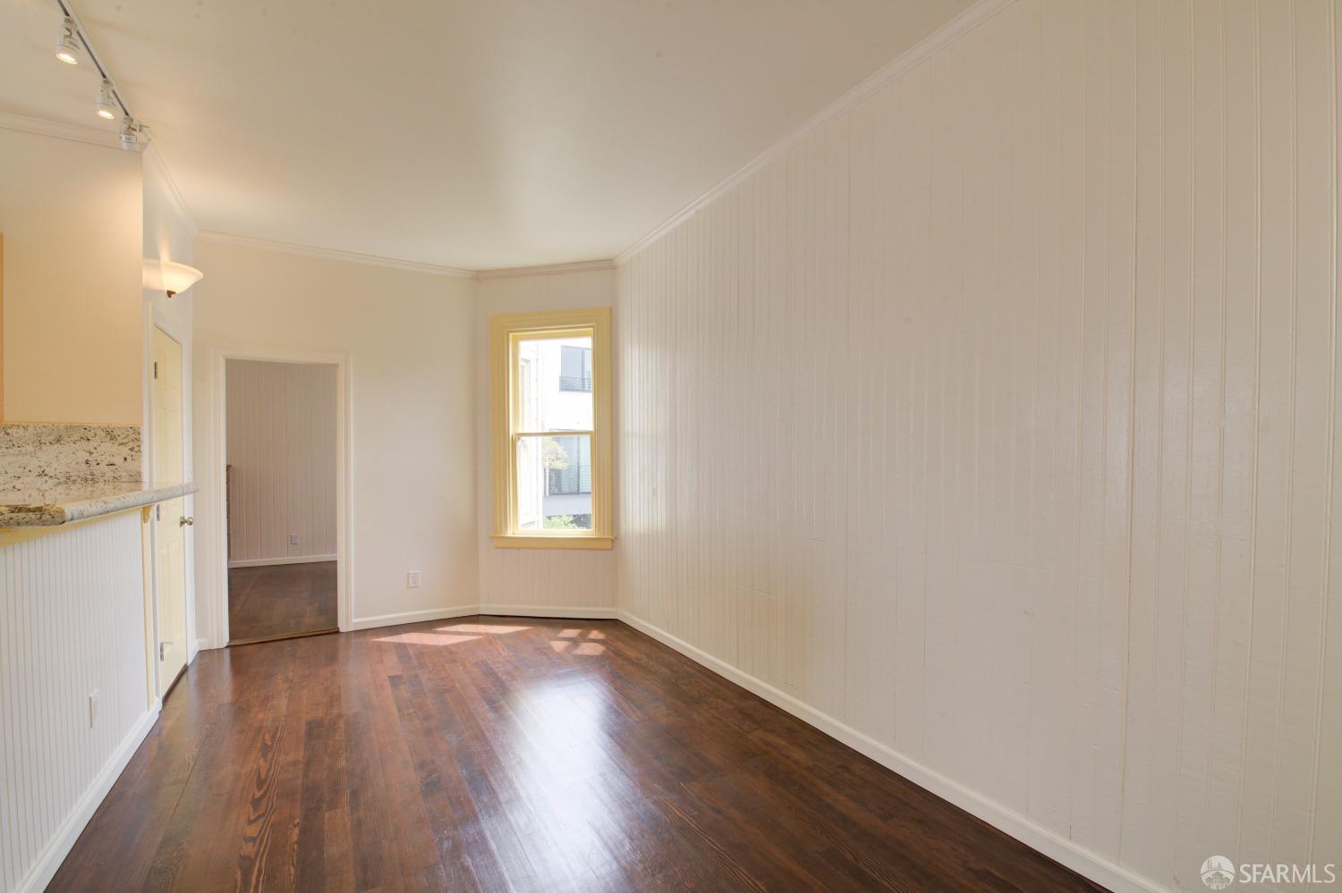 Detail Gallery Image 7 of 26 For 2831 23rd St, San Francisco,  CA 94110 - 2 Beds | 1 Baths