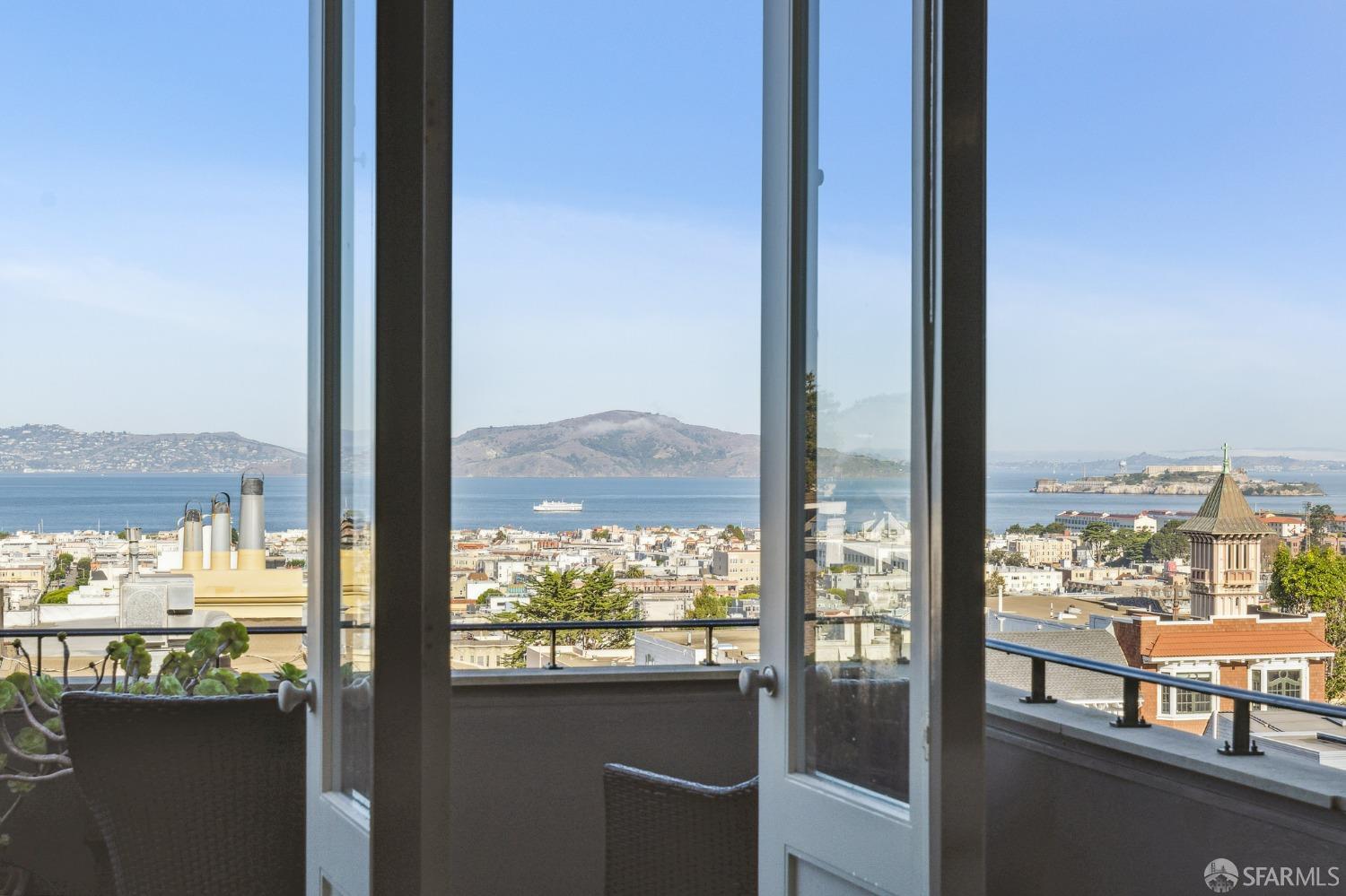 Detail Gallery Image 29 of 72 For 2480 Broadway St, San Francisco,  CA 94115 - 5 Beds | 3/2 Baths