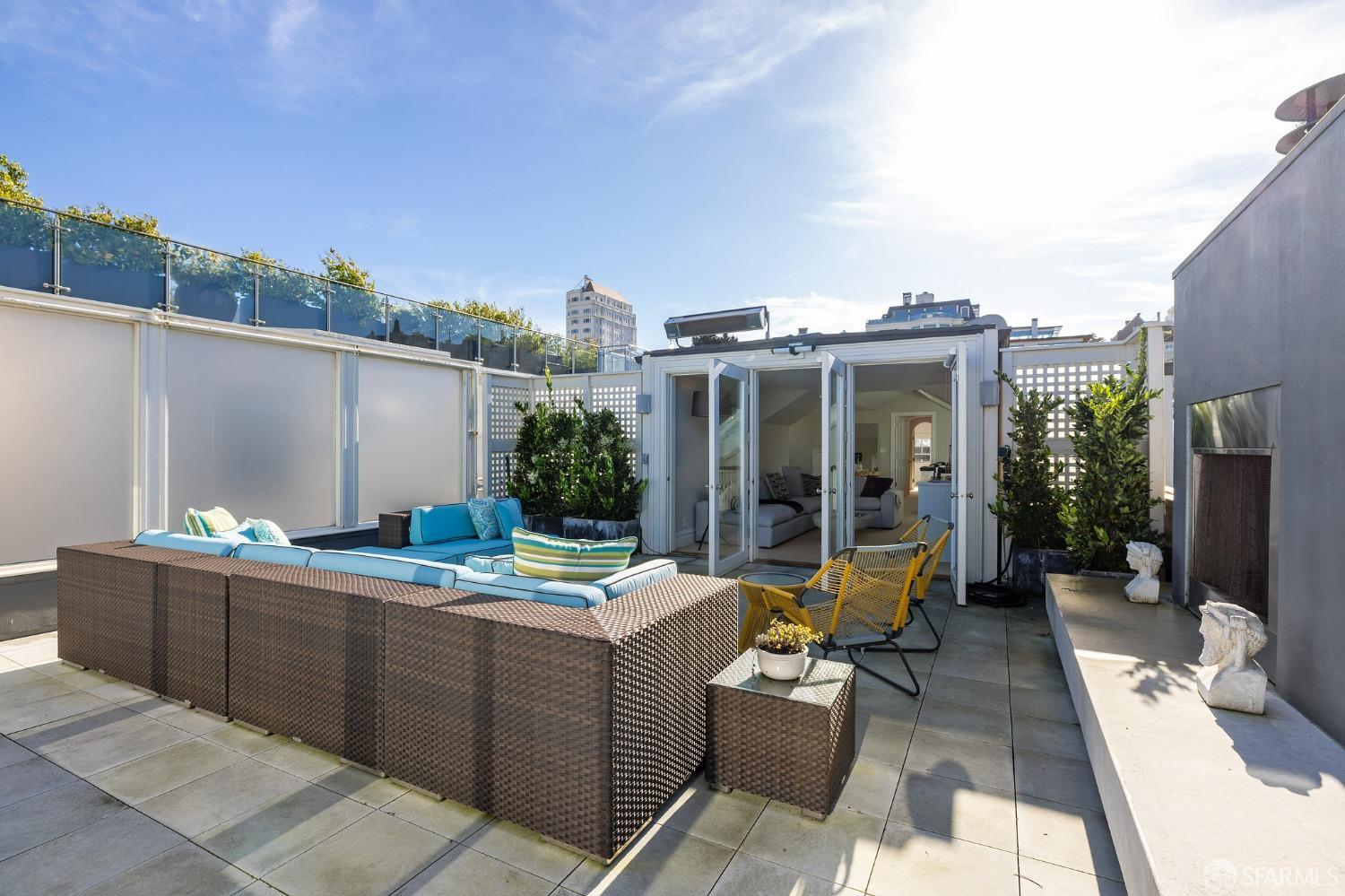 Detail Gallery Image 64 of 72 For 2480 Broadway St, San Francisco,  CA 94115 - 5 Beds | 3/2 Baths