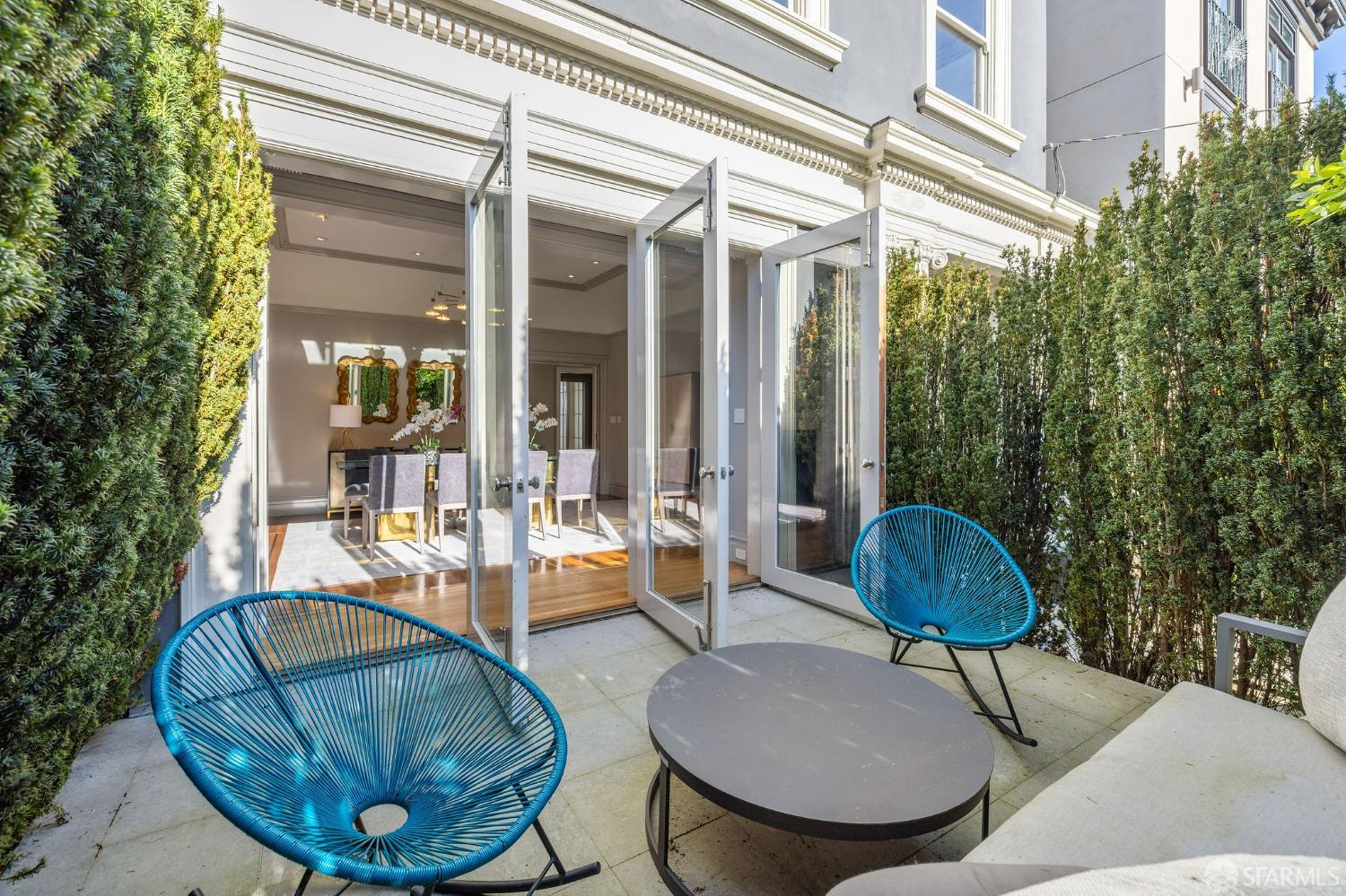 Detail Gallery Image 20 of 72 For 2480 Broadway St, San Francisco,  CA 94115 - 5 Beds | 3/2 Baths
