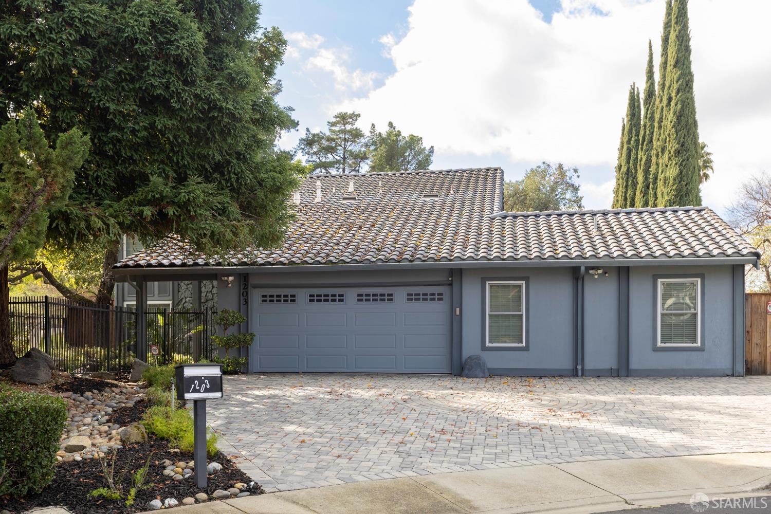 Detail Gallery Image 1 of 1 For 1203 Mill Pond Ct, Concord,  CA 94521 - 5 Beds | 3/1 Baths