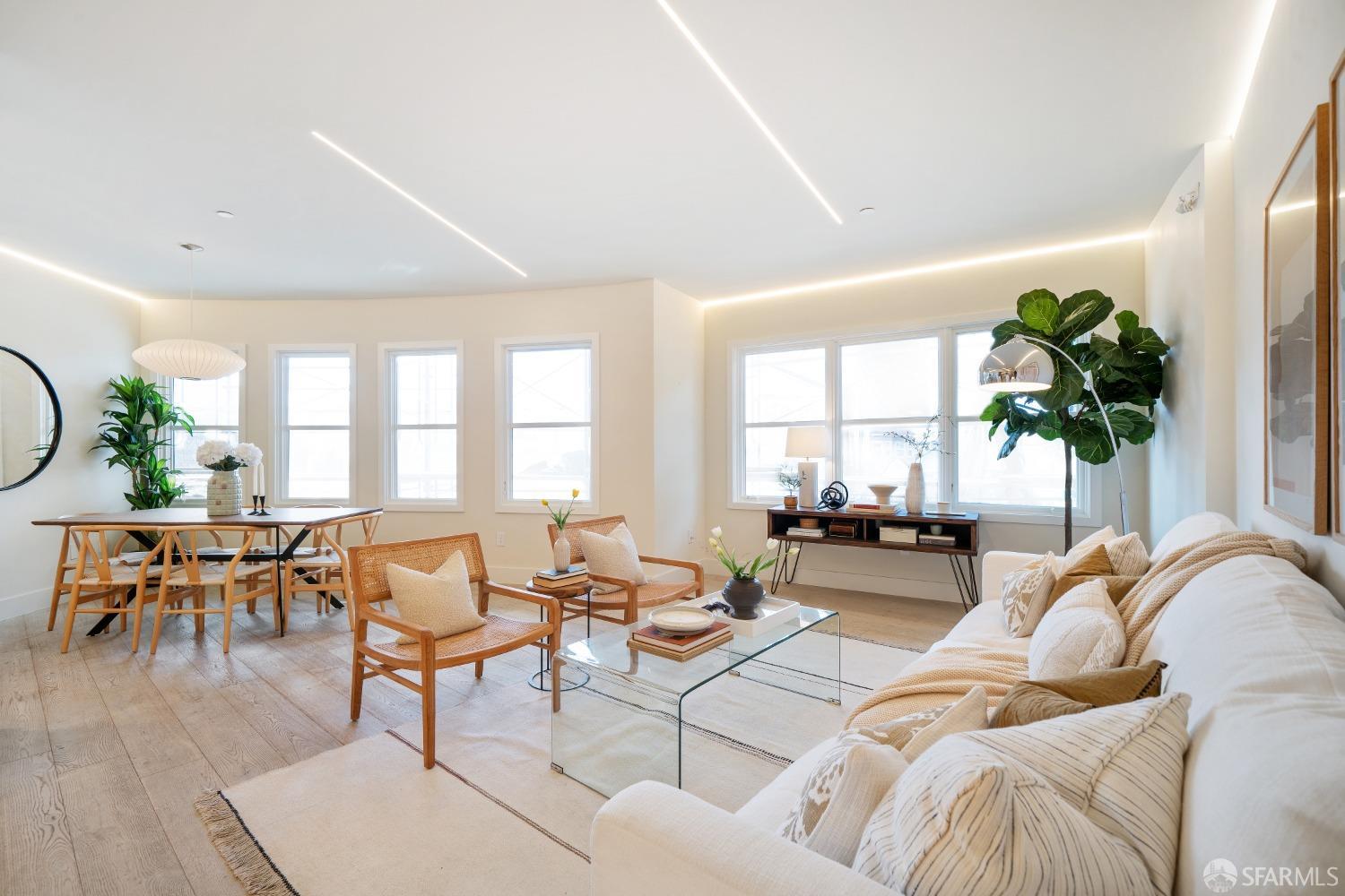 Detail Gallery Image 1 of 1 For 1490 Ocean Ave #202,  San Francisco,  CA 94112 - 3 Beds | 2 Baths