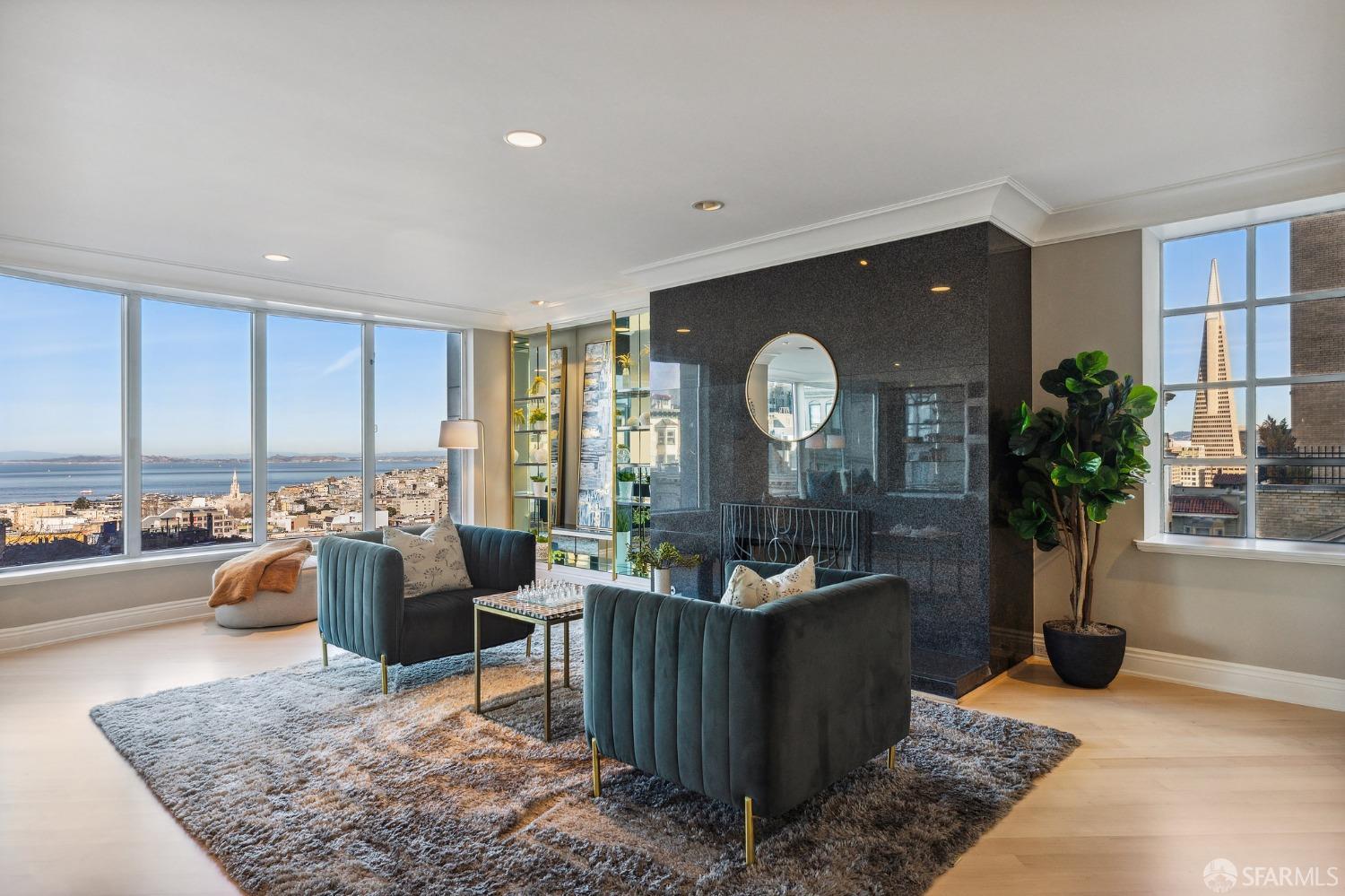 Detail Gallery Image 3 of 41 For 1150 Sacramento St #304,  San Francisco,  CA 94108 - 2 Beds | 2/1 Baths