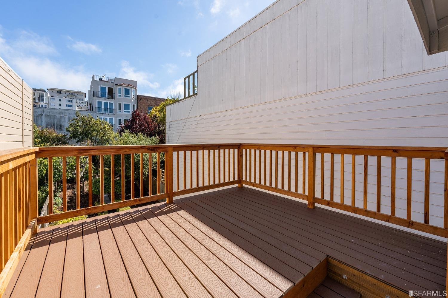 Detail Gallery Image 36 of 48 For 2145 Filbert St, San Francisco,  CA 94123 - 4 Beds | 2/1 Baths