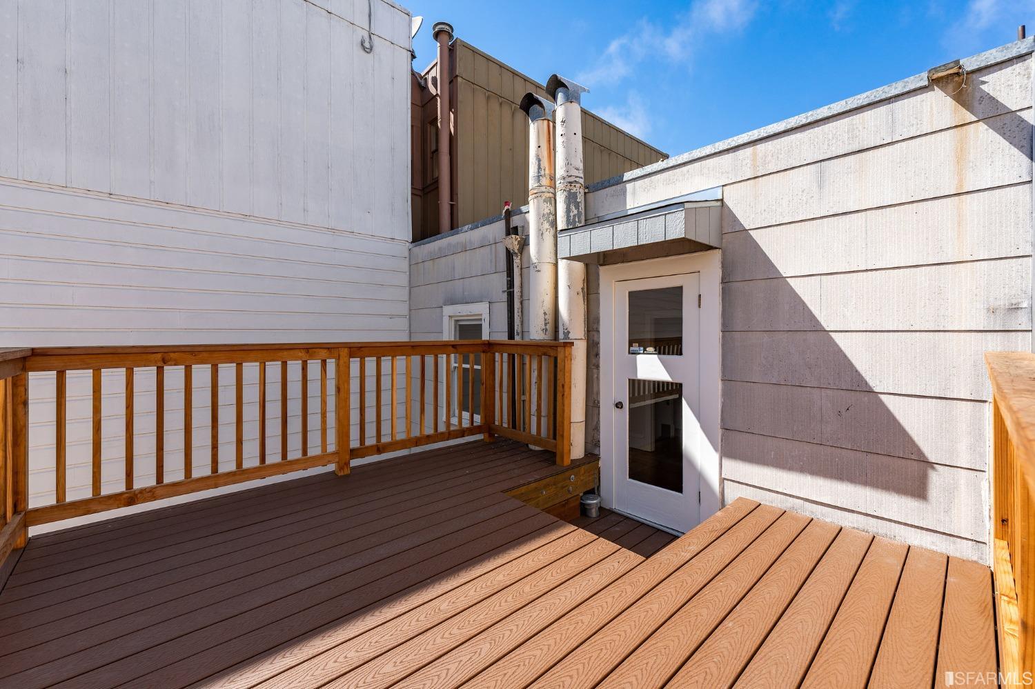 Detail Gallery Image 40 of 48 For 2145 Filbert St, San Francisco,  CA 94123 - 4 Beds | 2/1 Baths