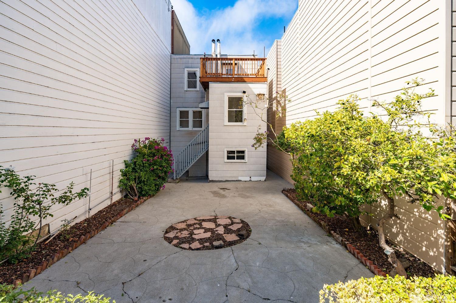 Detail Gallery Image 41 of 48 For 2145 Filbert St, San Francisco,  CA 94123 - 4 Beds | 2/1 Baths
