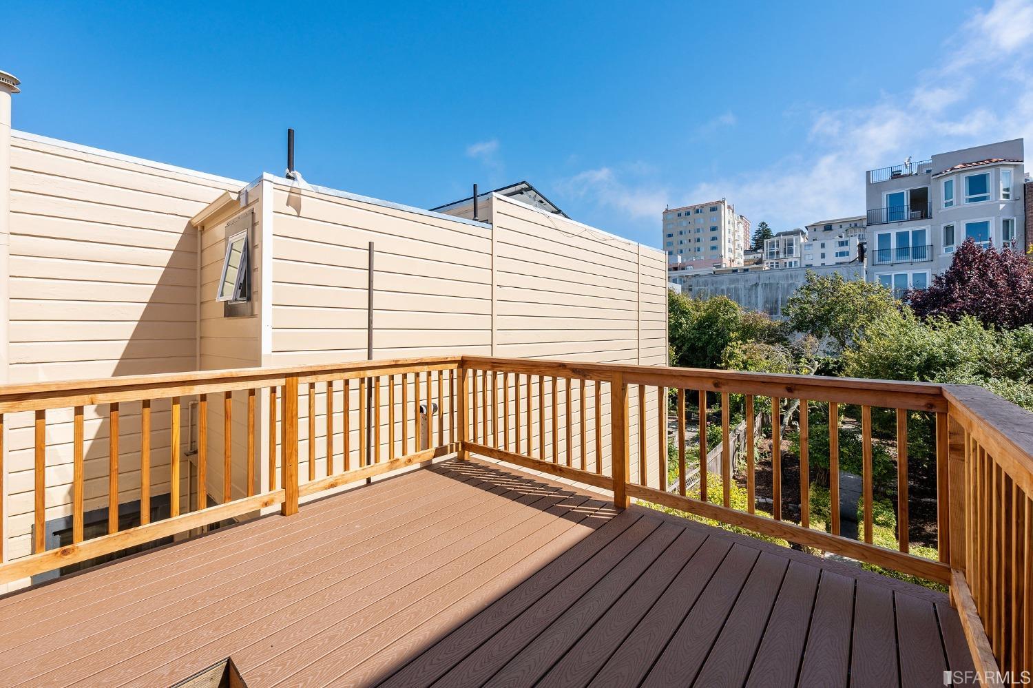 Detail Gallery Image 37 of 48 For 2145 Filbert St, San Francisco,  CA 94123 - 4 Beds | 2/1 Baths