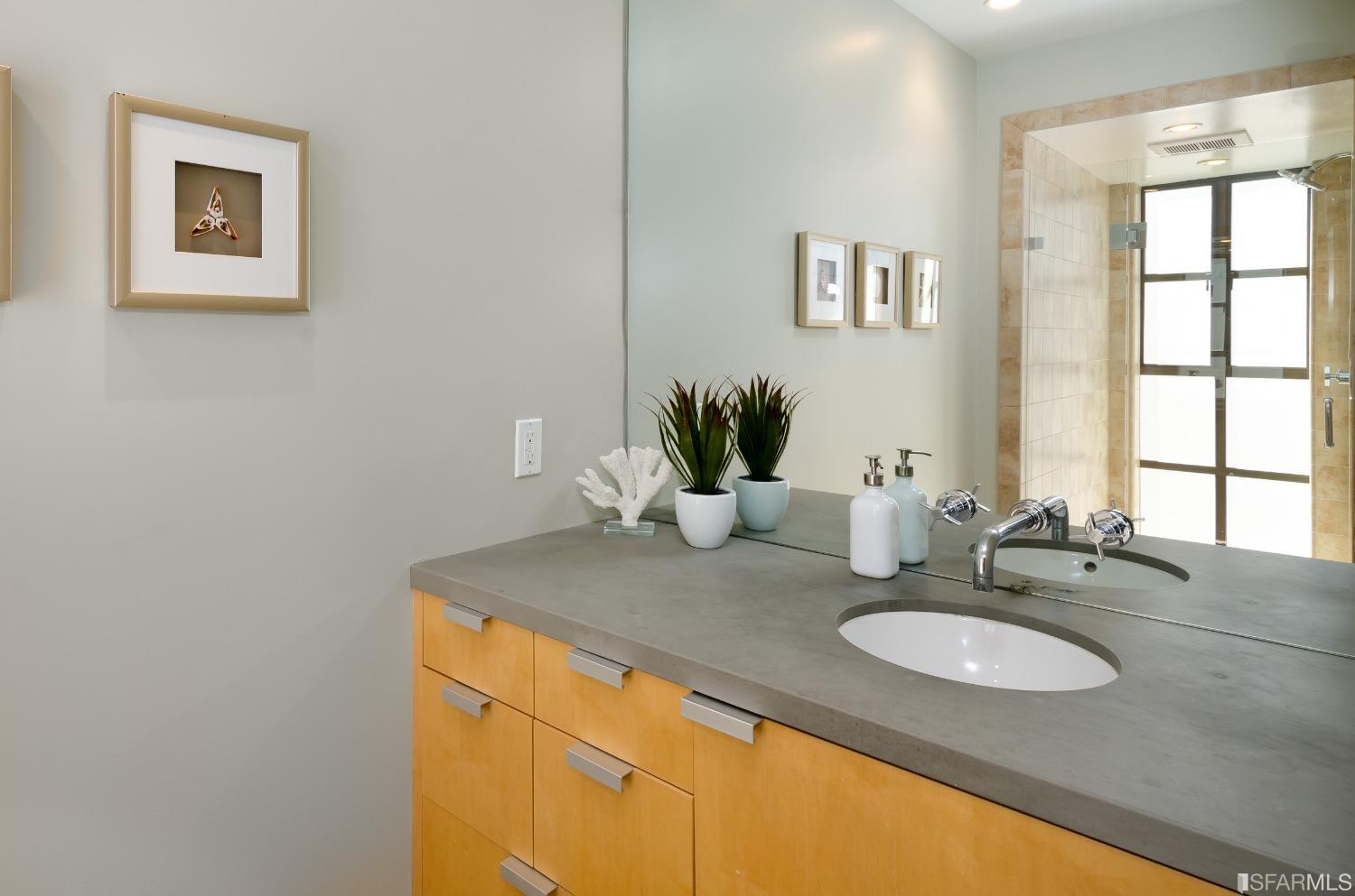Detail Gallery Image 19 of 32 For 3 Meacham Pl, San Francisco,  CA 94109 - 2 Beds | 2 Baths