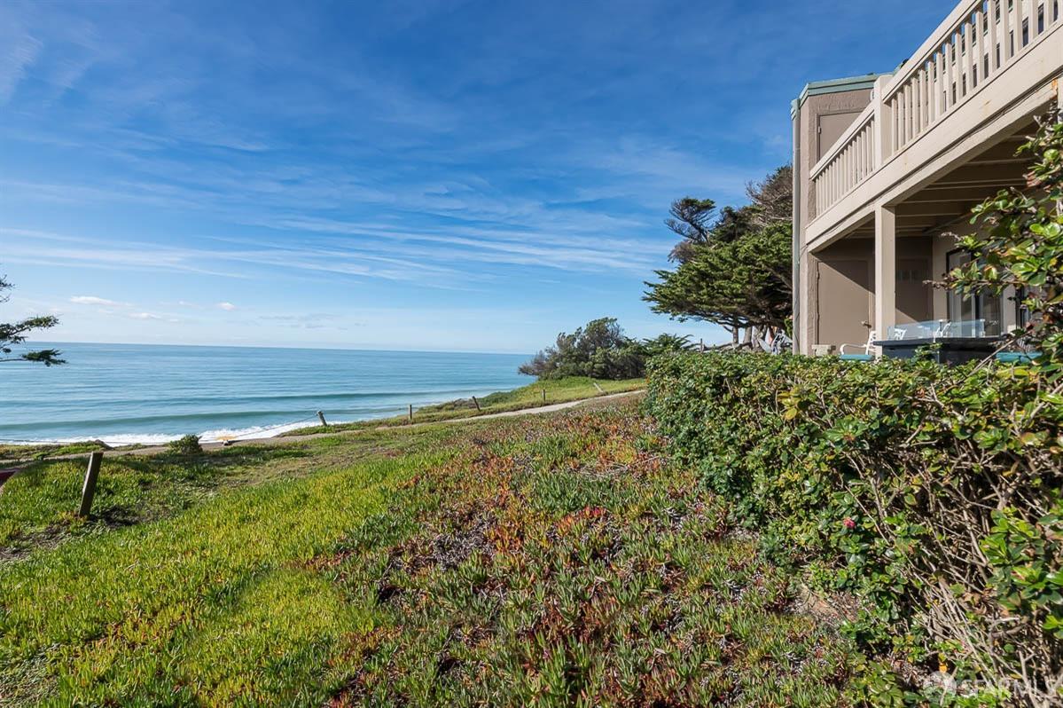 Detail Gallery Image 41 of 61 For 216 Palmetto Ave, Pacifica,  CA 94044 - 2 Beds | 2 Baths