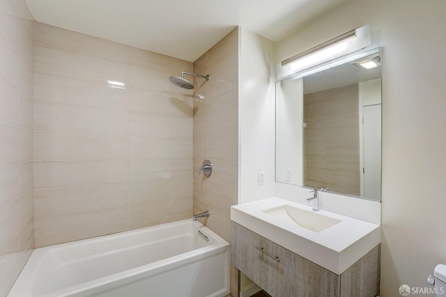 Detail Gallery Image 16 of 37 For 451 Donahue St #304,  San Francisco,  CA 94124 - 2 Beds | 2 Baths
