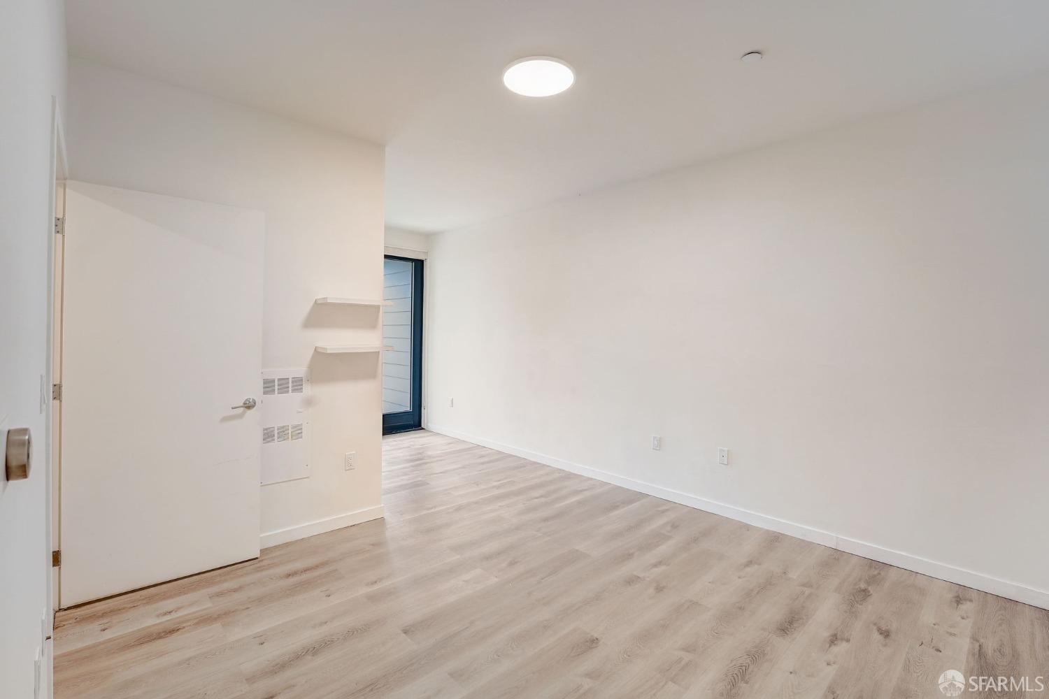 Detail Gallery Image 7 of 37 For 451 Donahue St #304,  San Francisco,  CA 94124 - 2 Beds | 2 Baths