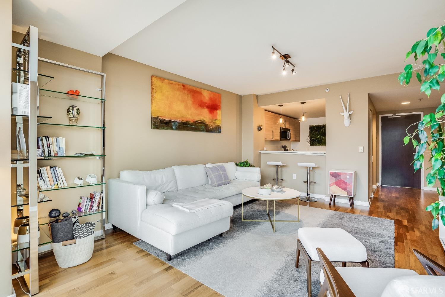 Detail Gallery Image 3 of 37 For 555 4th St #635,  San Francisco,  CA 94107 - 1 Beds | 1 Baths