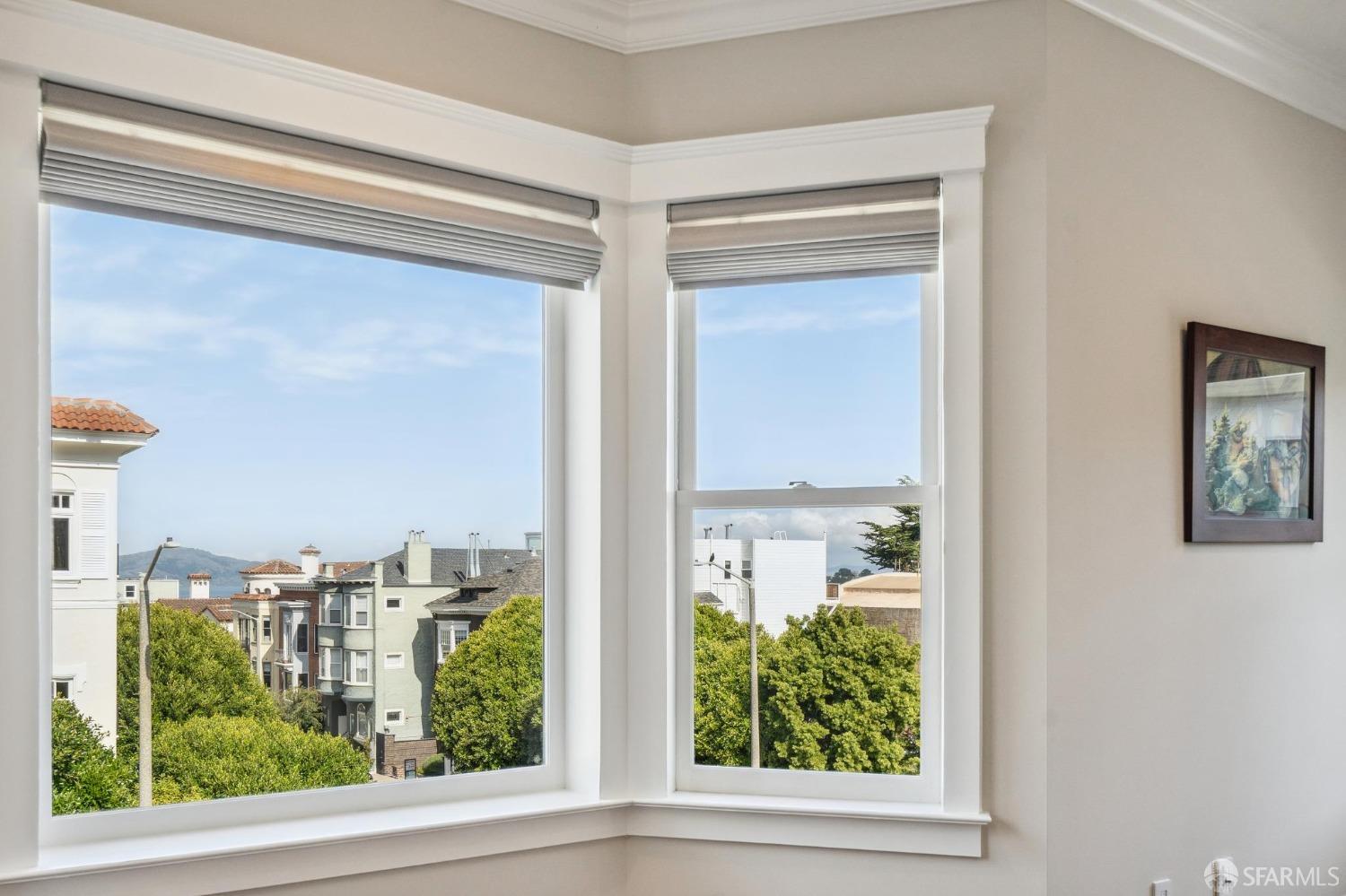 Detail Gallery Image 33 of 49 For 2401 Green St, San Francisco,  CA 94123 - 4 Beds | 3/1 Baths