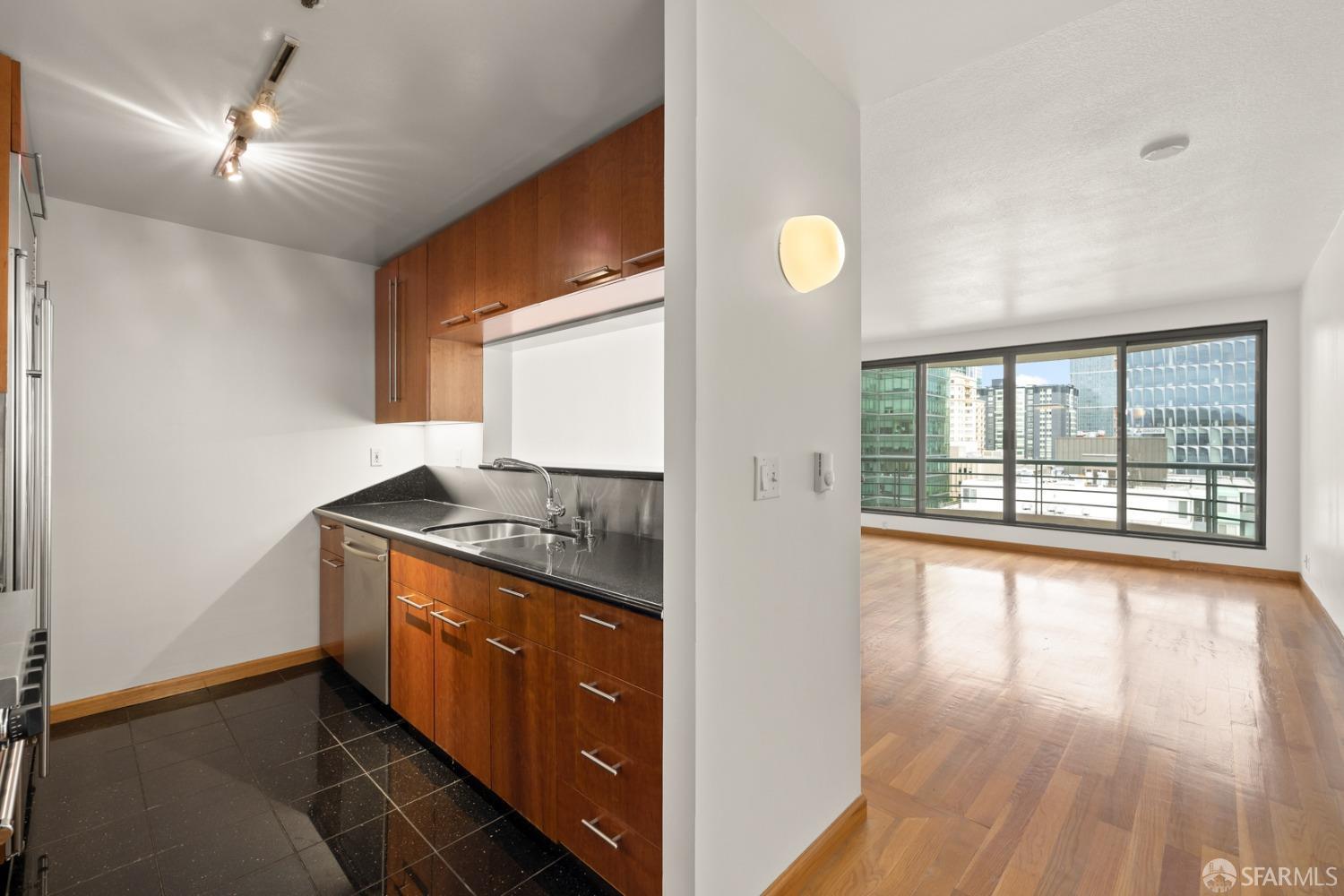 Detail Gallery Image 1 of 1 For 300 3rd St #1202,  San Francisco,  CA 94107 - 2 Beds | 2 Baths