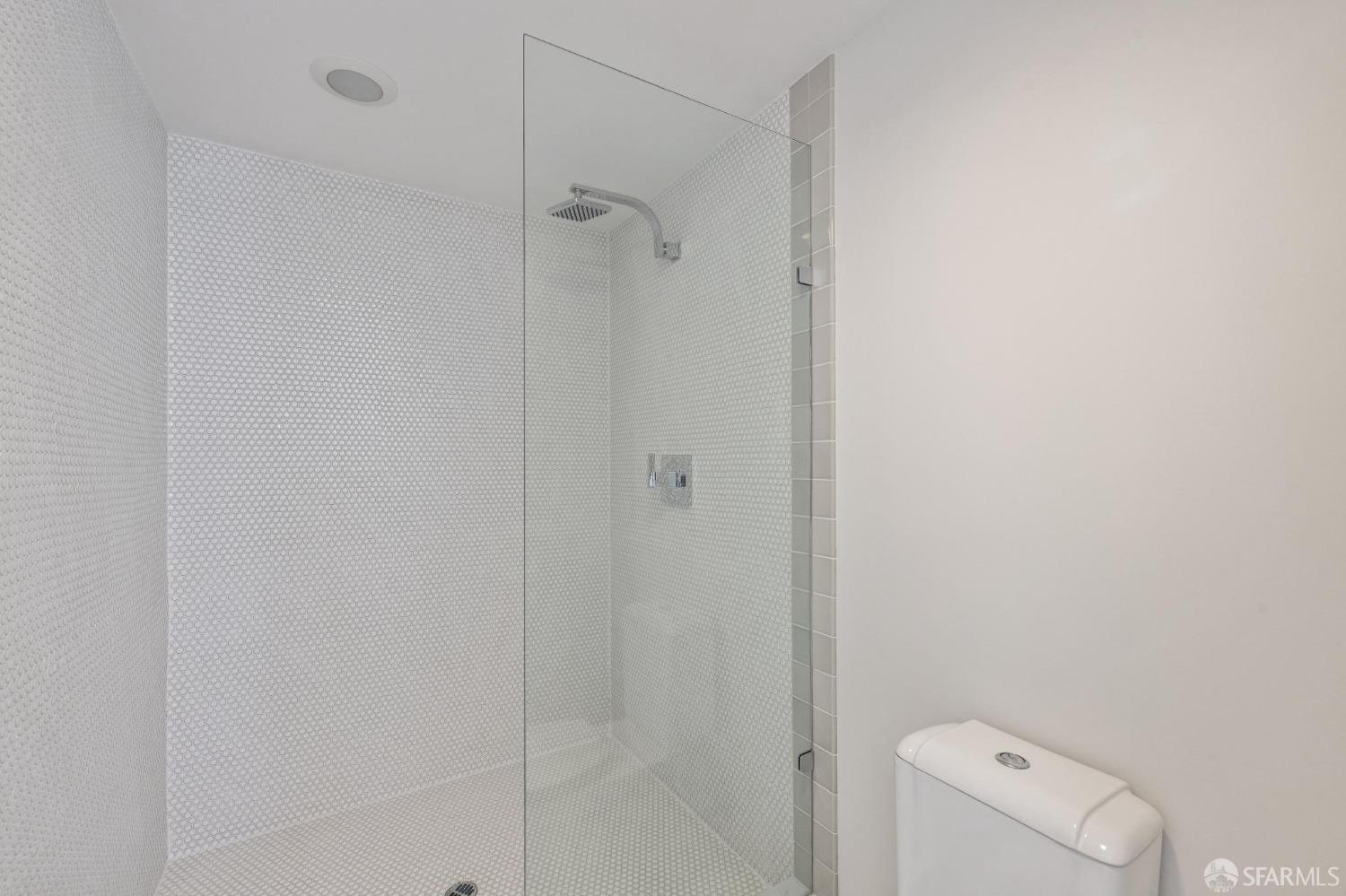 Detail Gallery Image 39 of 57 For 2125 Bryant St #309,  San Francisco,  CA 94110 - 3 Beds | 2 Baths