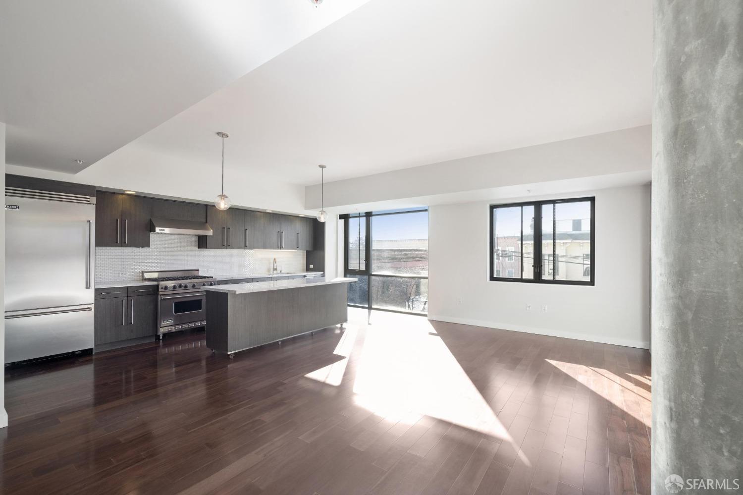 Detail Gallery Image 1 of 57 For 2125 Bryant St #309,  San Francisco,  CA 94110 - 3 Beds | 2 Baths