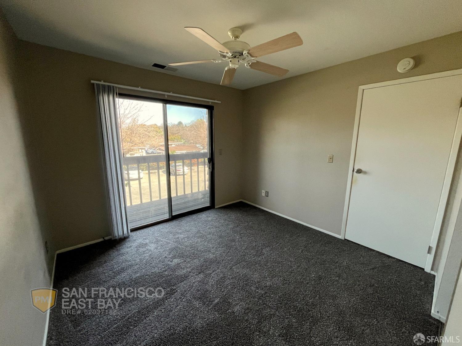 Detail Gallery Image 8 of 11 For 2450 Walters Way #16,  Concord,  CA 94520 - 2 Beds | 1/1 Baths