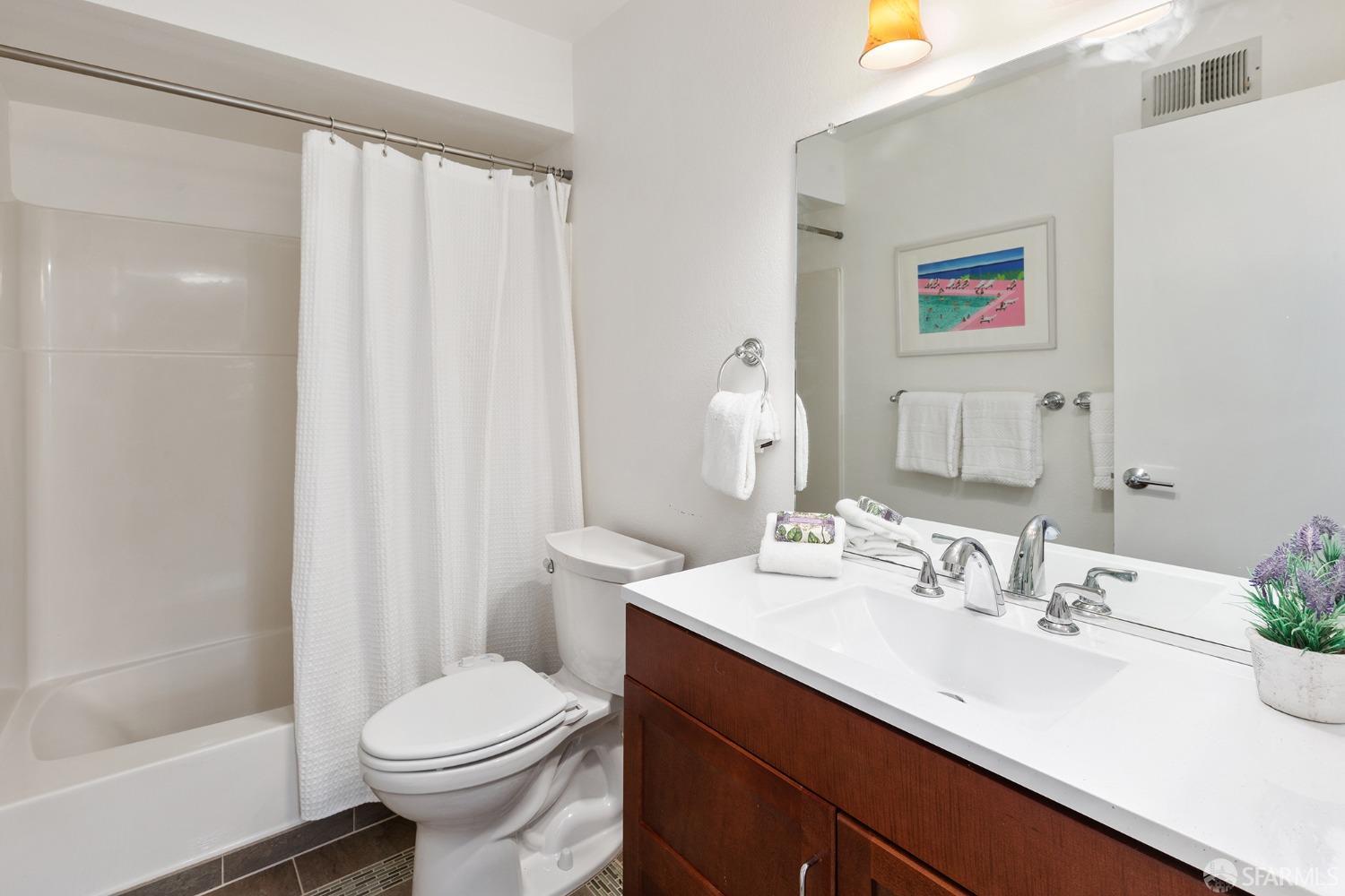 Detail Gallery Image 32 of 70 For 112 Bayview Cir, San Francisco,  CA 94124 - 3 Beds | 2 Baths