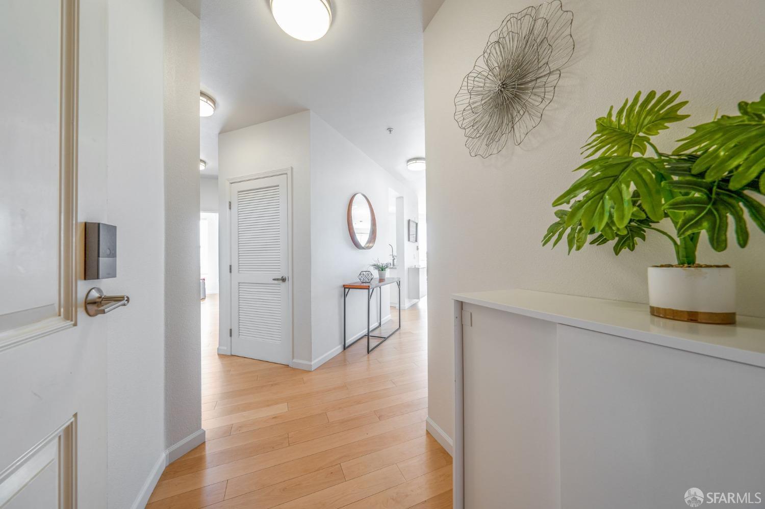 Detail Gallery Image 11 of 80 For 501 Crescent Way #5213,  San Francisco,  CA 94134 - 3 Beds | 2 Baths