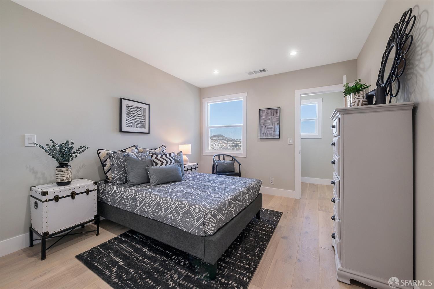 Detail Gallery Image 26 of 36 For 84 Shakespeare St, Daly City,  CA 94014 - 3 Beds | 2 Baths