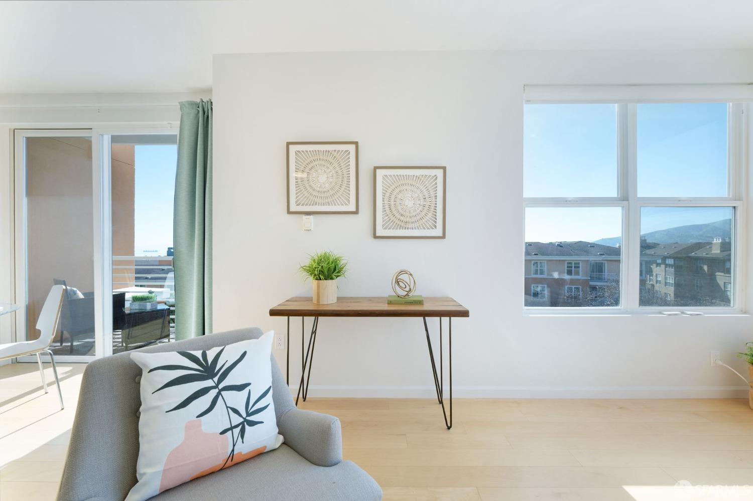 Detail Gallery Image 6 of 80 For 501 Crescent Way #5213,  San Francisco,  CA 94134 - 3 Beds | 2 Baths