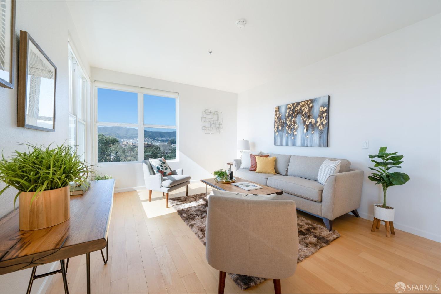 Detail Gallery Image 1 of 80 For 501 Crescent Way #5213,  San Francisco,  CA 94134 - 3 Beds | 2 Baths