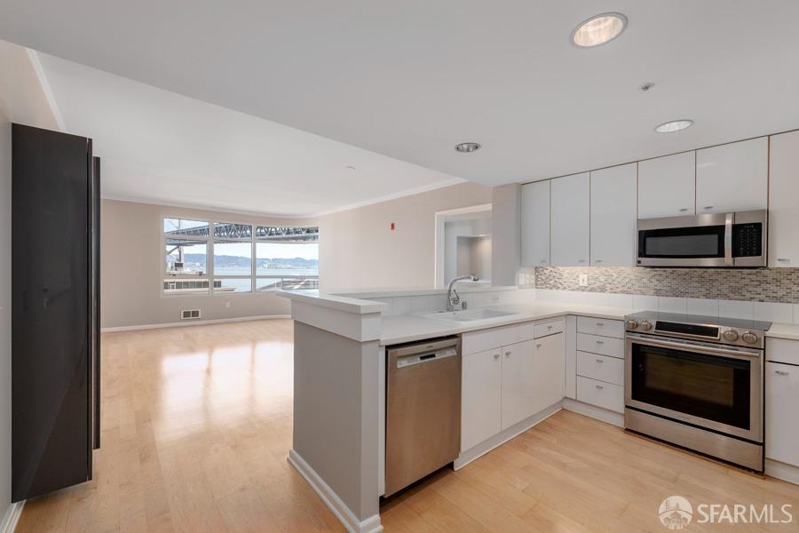 Detail Gallery Image 1 of 1 For 403 Main St 820n,  San Francisco,  CA 94105 - 2 Beds | 2 Baths