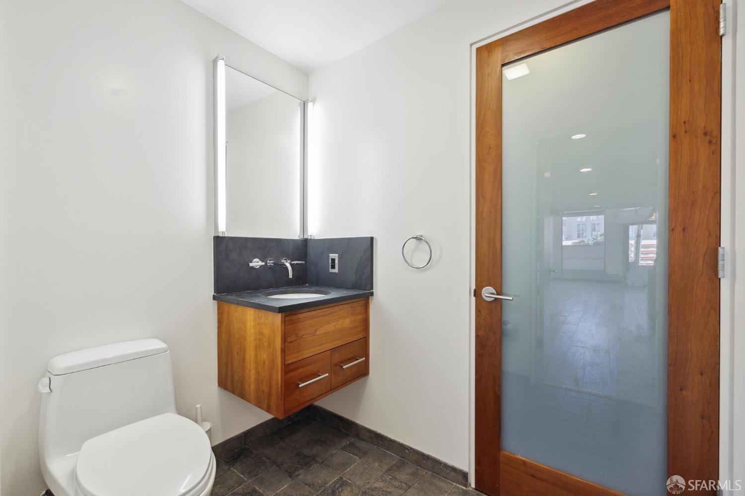 Detail Gallery Image 21 of 41 For 188 S Park St #3,  San Francisco,  CA 94107 - 2 Beds | 2/1 Baths