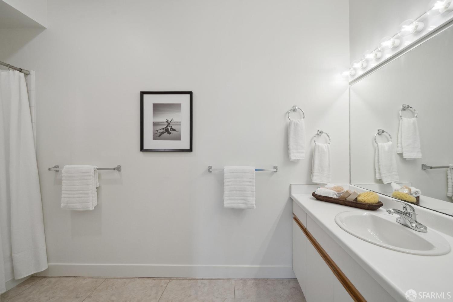 Detail Gallery Image 21 of 34 For 2040 Sutter St #203,  San Francisco,  CA 94115 - 2 Beds | 2 Baths