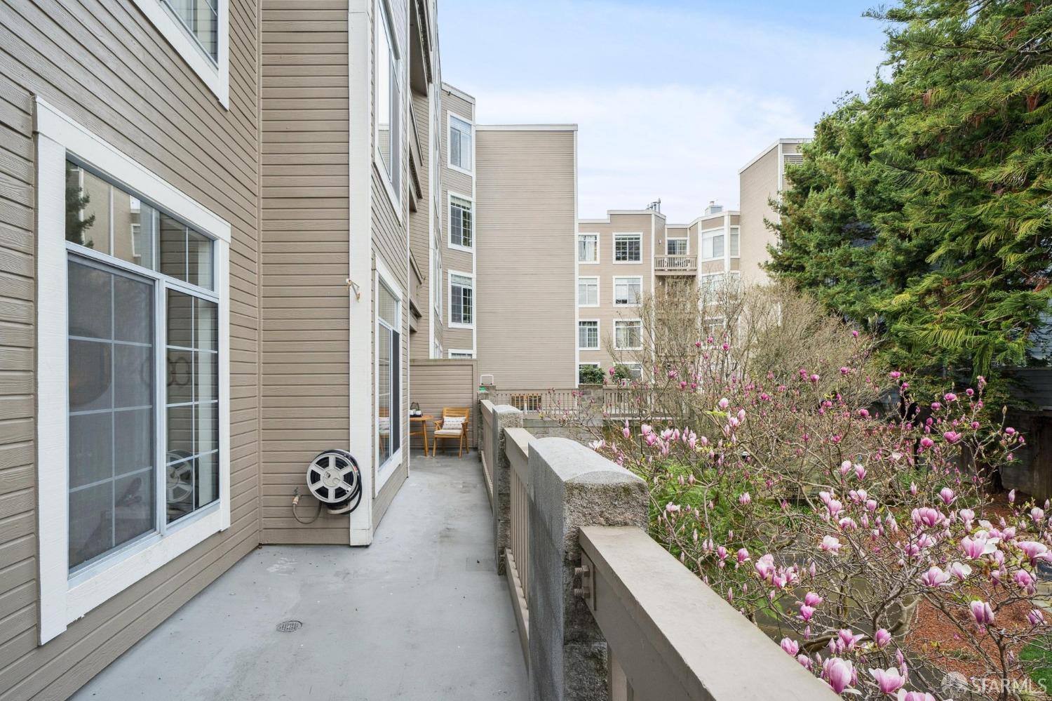 Detail Gallery Image 28 of 34 For 2040 Sutter St #203,  San Francisco,  CA 94115 - 2 Beds | 2 Baths