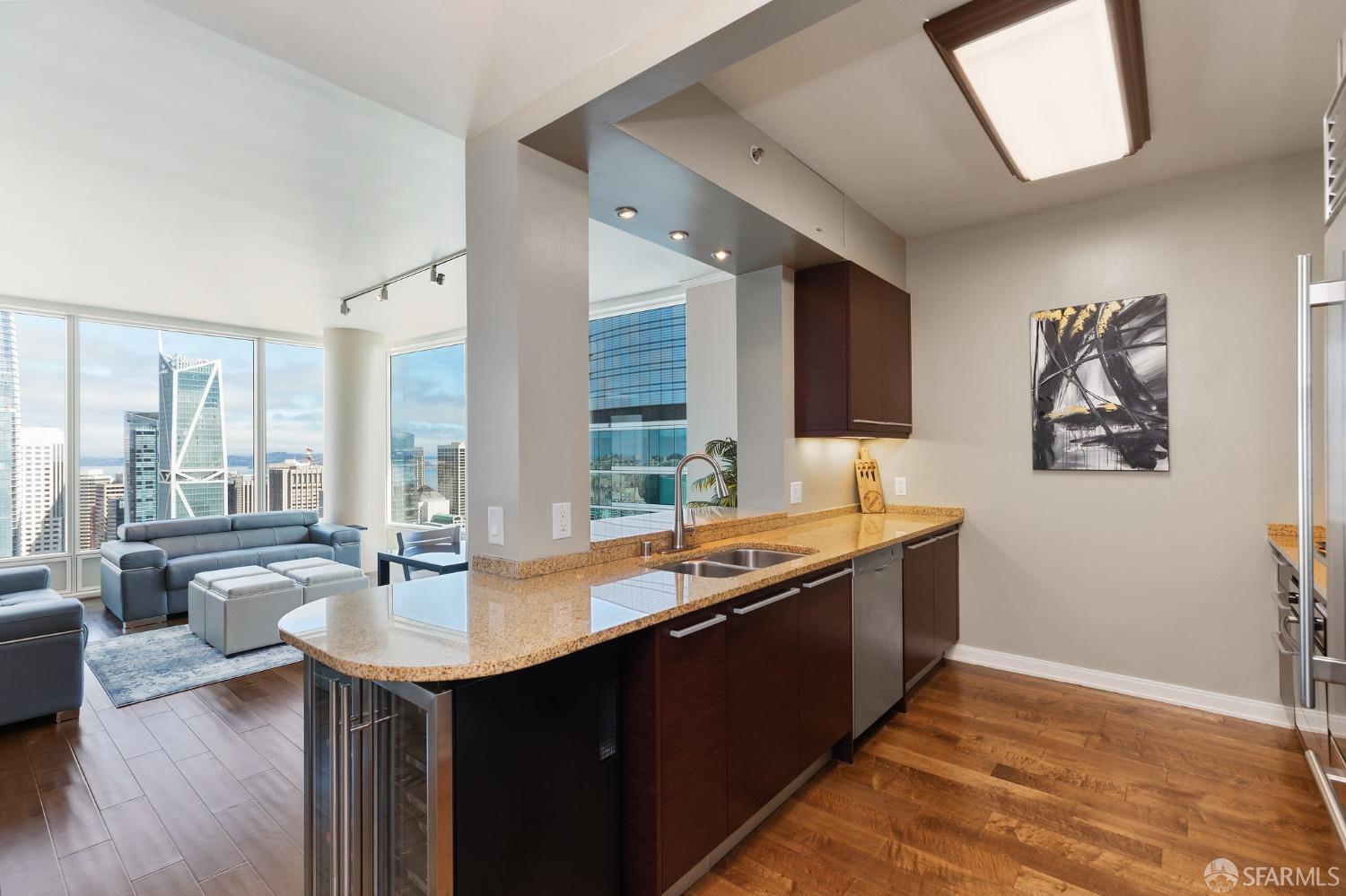 Detail Gallery Image 3 of 14 For 425 1st St #4607,  San Francisco,  CA 94105 - 1 Beds | 1 Baths