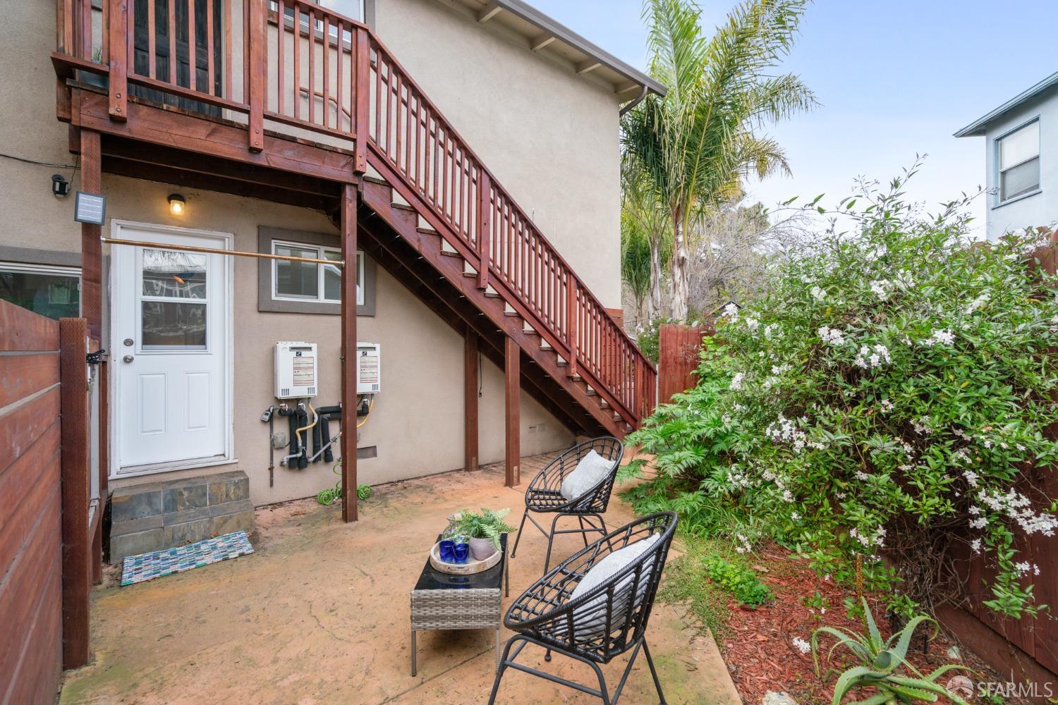 Detail Gallery Image 18 of 19 For 851 Dwight Crescent, Berkeley,  CA 94710 - 2 Beds | 1 Baths