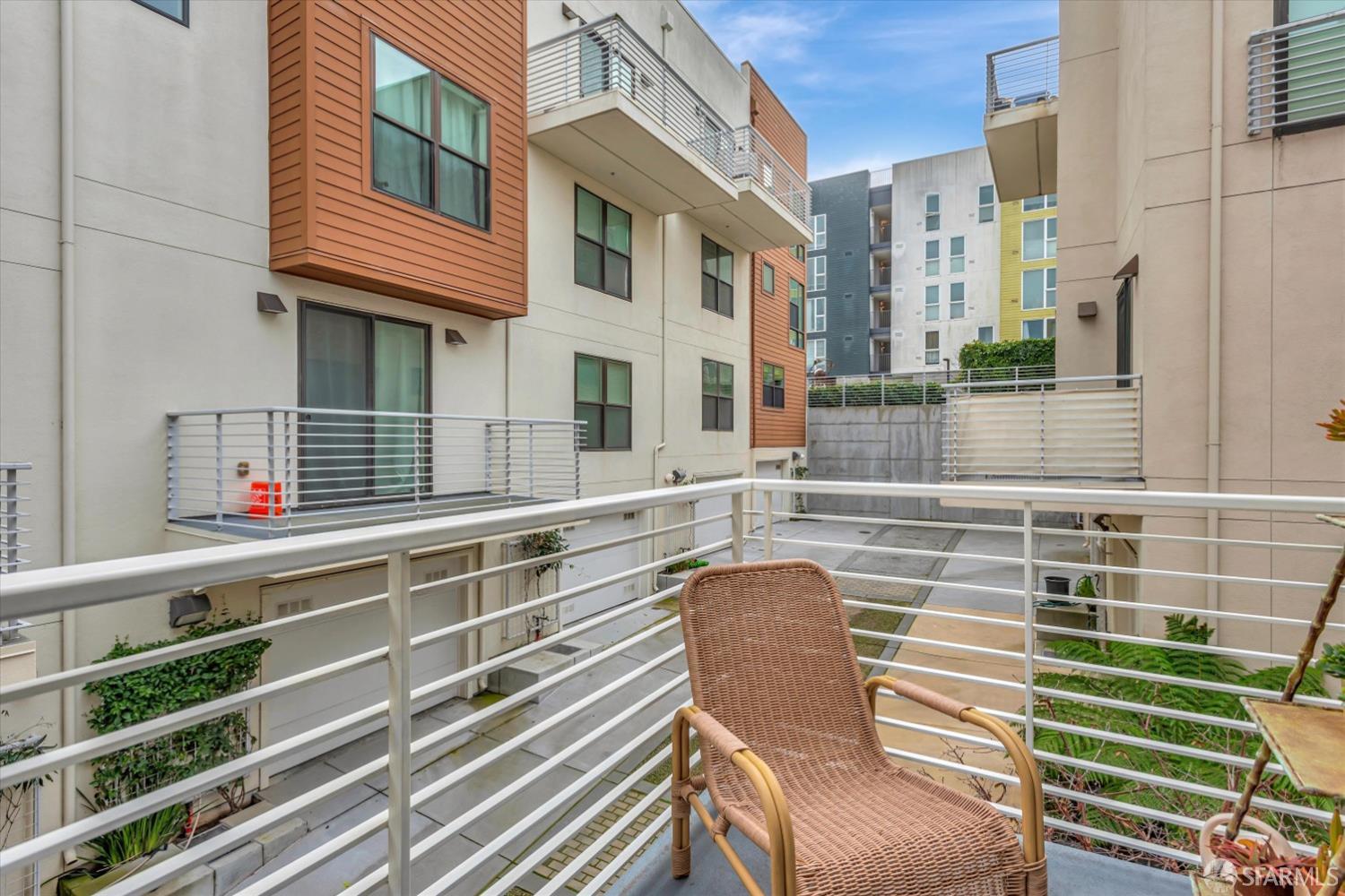 Detail Gallery Image 40 of 64 For 573 Donahue St, San Francisco,  CA 94124 - 2 Beds | 2 Baths