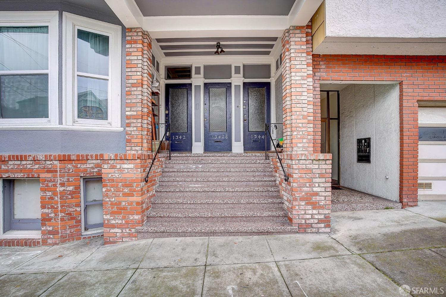 Detail Gallery Image 32 of 37 For 1342 11th Ave #B,  San Francisco,  CA 94122 - 4 Beds | 2 Baths