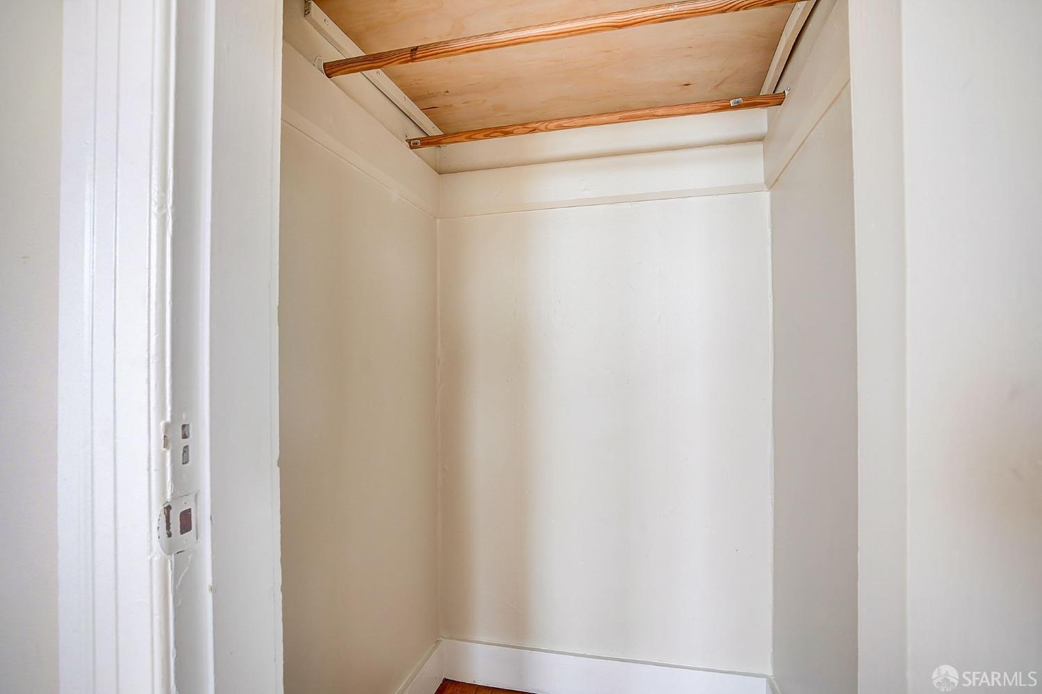Detail Gallery Image 15 of 37 For 1342 11th Ave #B,  San Francisco,  CA 94122 - 4 Beds | 2 Baths