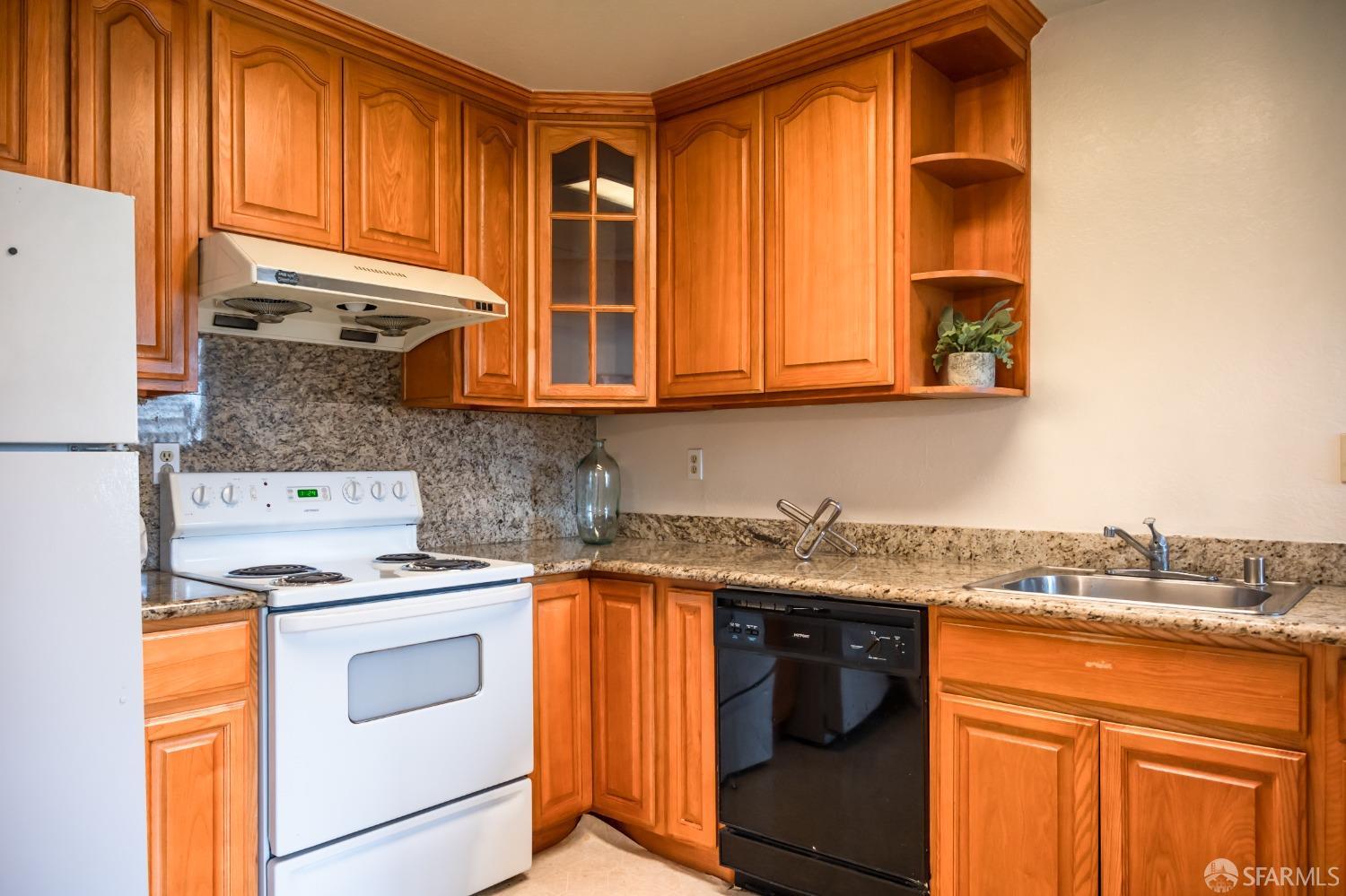 Detail Gallery Image 13 of 41 For 1055 N Capitol Ave #17,  San Jose,  CA 95133 - 2 Beds | 2 Baths