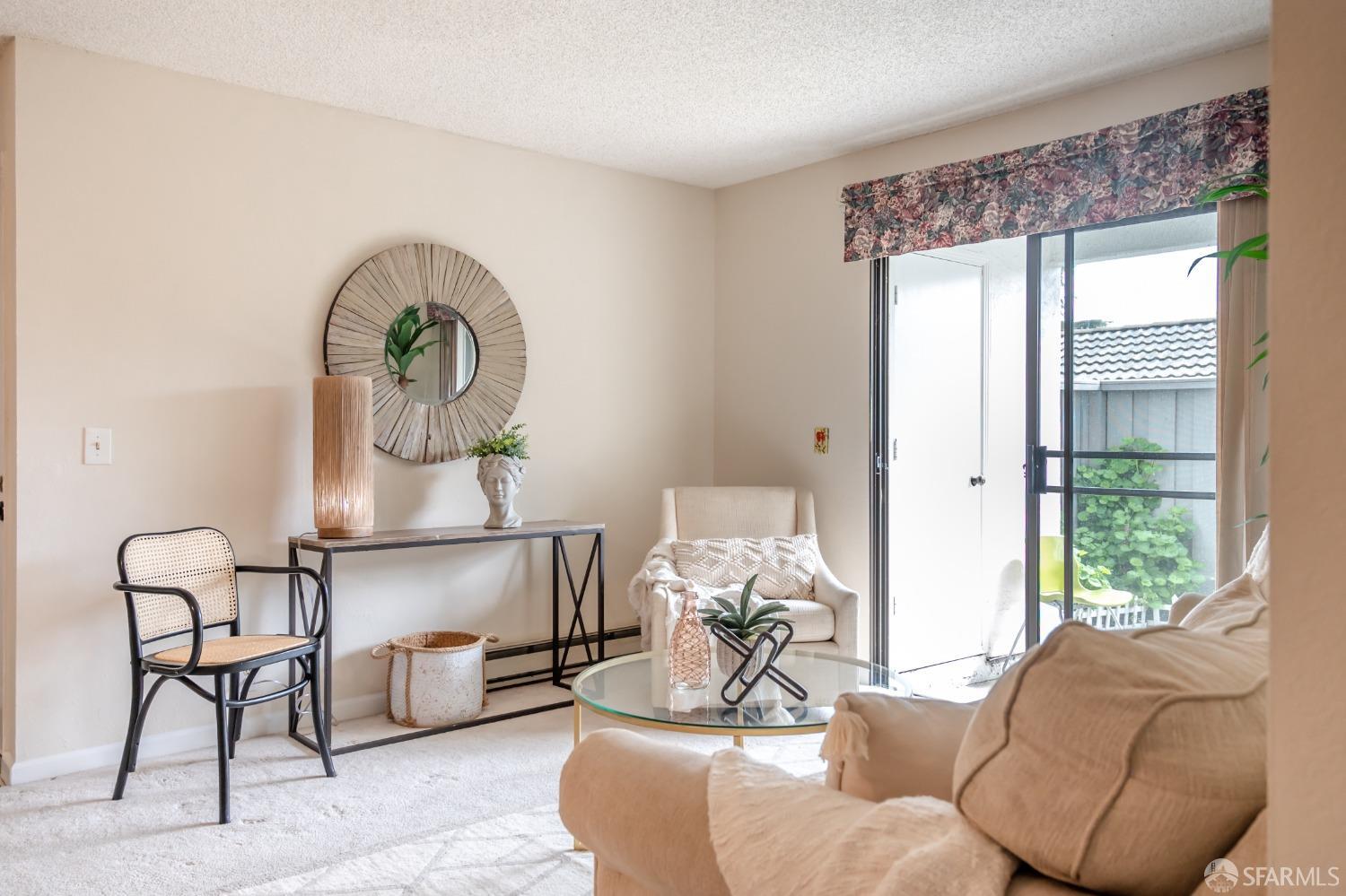 Detail Gallery Image 5 of 41 For 1055 N Capitol Ave #17,  San Jose,  CA 95133 - 2 Beds | 2 Baths