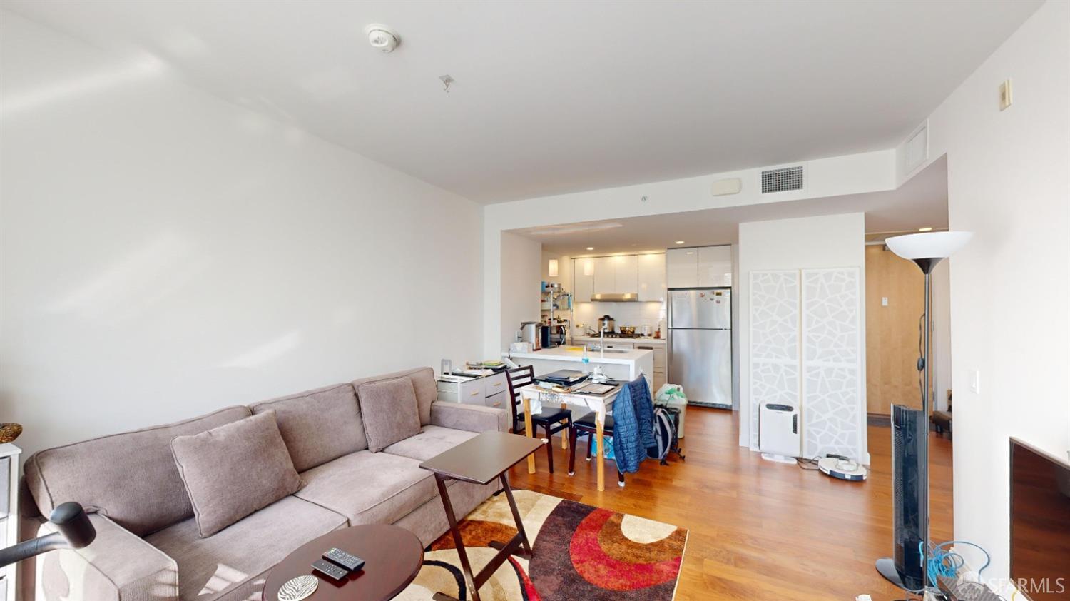 Detail Gallery Image 4 of 13 For 555 Fulton St #322,  San Francisco,  CA 94102 - 1 Beds | 1 Baths