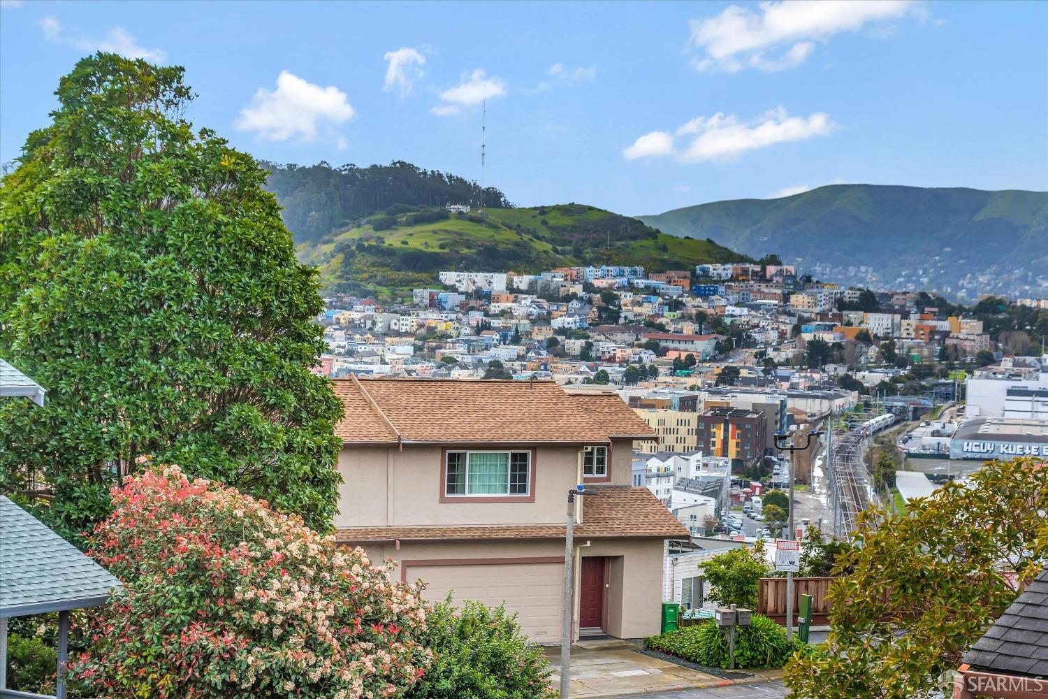 Detail Gallery Image 36 of 38 For 9 Vista View Ct, San Francisco,  CA 94124 - 2 Beds | 2 Baths