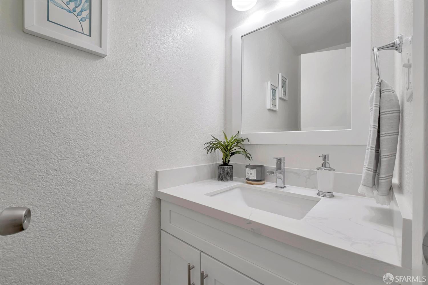 Detail Gallery Image 24 of 28 For 1650 164th Ave, San Leandro,  CA 94578 - 2 Beds | 1/1 Baths