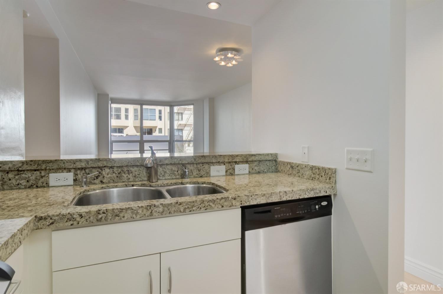 Detail Gallery Image 10 of 29 For 650 Turk St #402,  San Francisco,  CA 94102 - 1 Beds | 1 Baths
