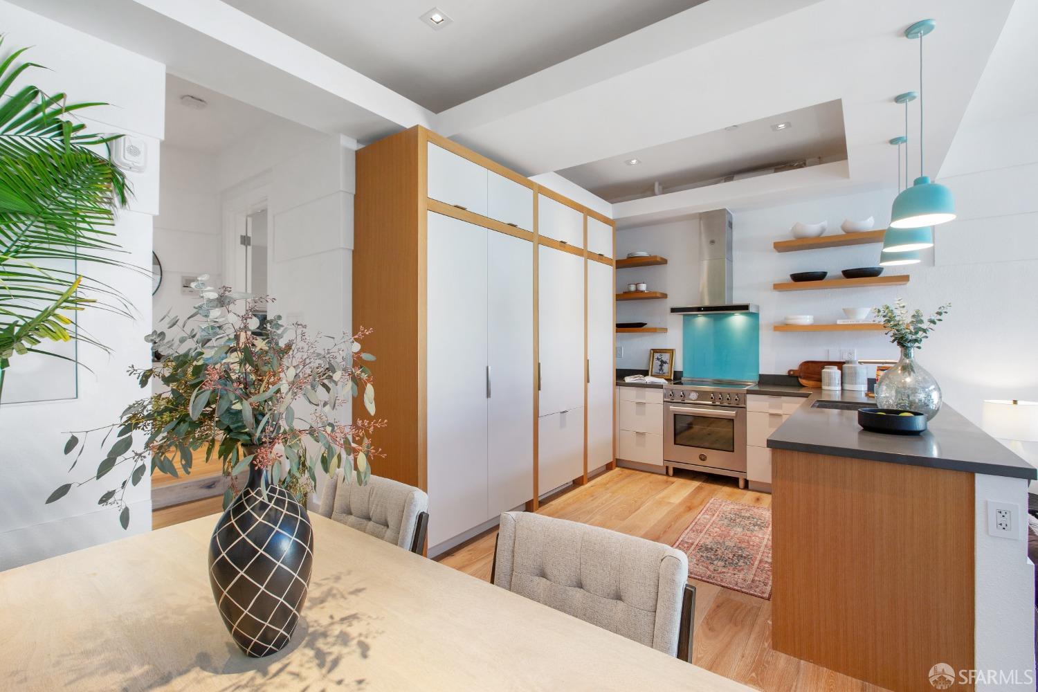 Detail Gallery Image 6 of 42 For 1083 Clay St #203,  San Francisco,  CA 94108 - 1 Beds | 1 Baths