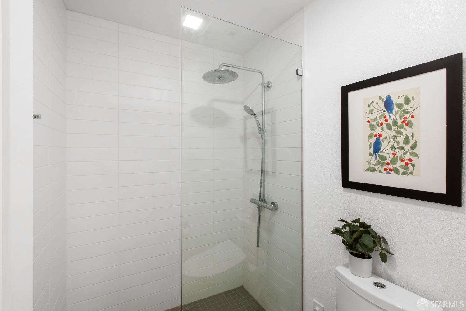Detail Gallery Image 17 of 42 For 1083 Clay St #203,  San Francisco,  CA 94108 - 1 Beds | 1 Baths