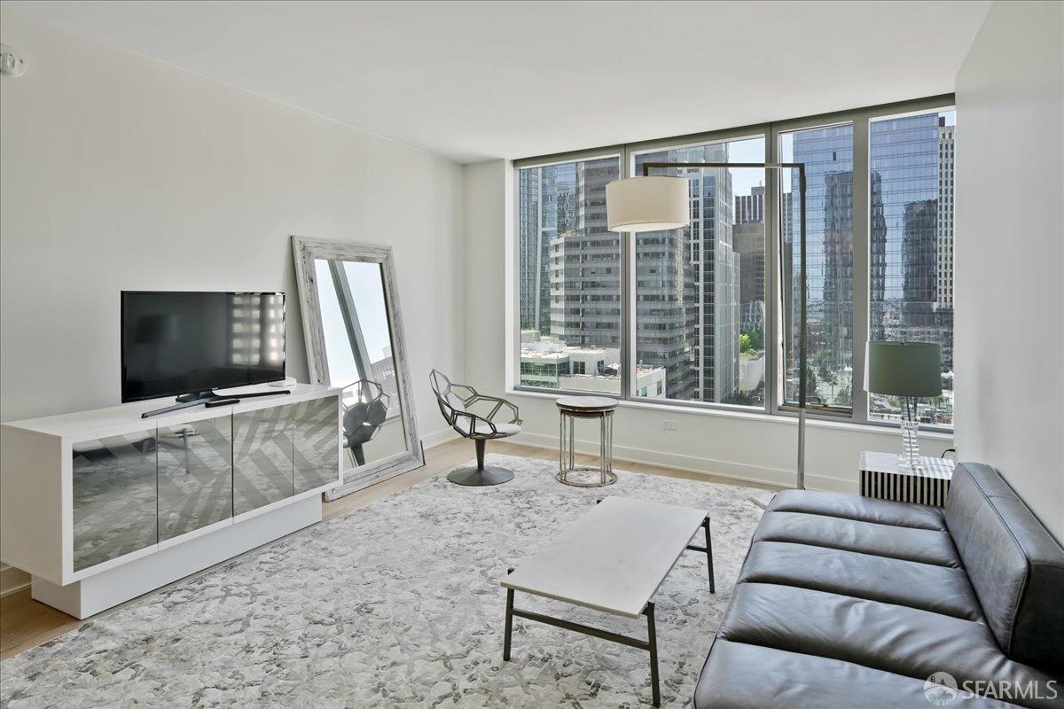 Detail Gallery Image 9 of 45 For 201 Folsom St 17b,  San Francisco,  CA 94105 - 2 Beds | 2 Baths