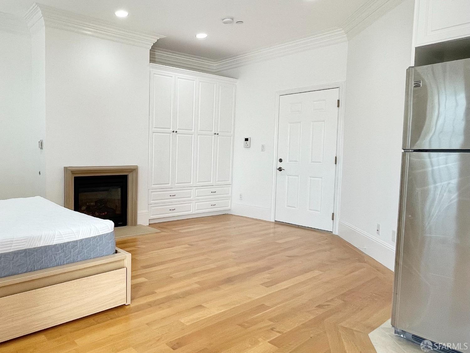 Detail Gallery Image 7 of 13 For 612 Clayton St #3,  San Francisco,  CA 94117 - 0 Beds | 1 Baths